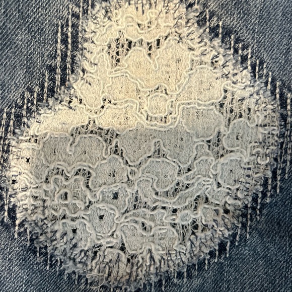 GORGEOUS,MICHAEL KORS light jeans,with patches over the front. in a size 2 - Picture 2 of 15
